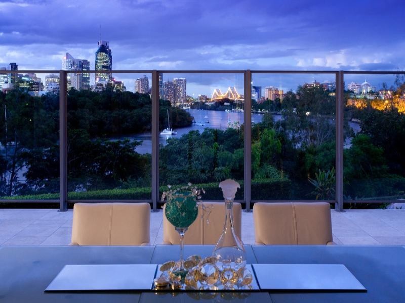 1/68 Lower River Terrace, Kangaroo Point QLD 4169