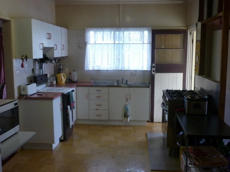 15 Crescent Way, Hendra QLD 4011