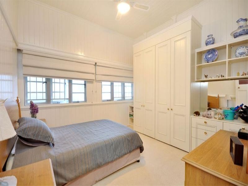 49 Joynt Street, Hamilton QLD 4007