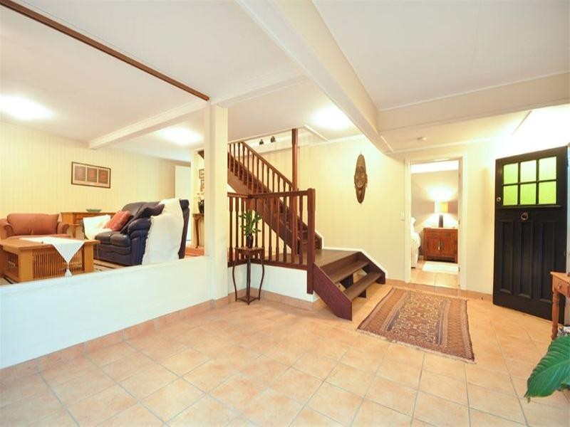 49 Joynt Street, Hamilton QLD 4007