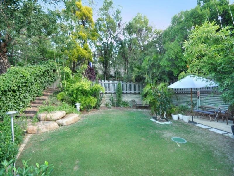 49 Joynt Street, Hamilton QLD 4007