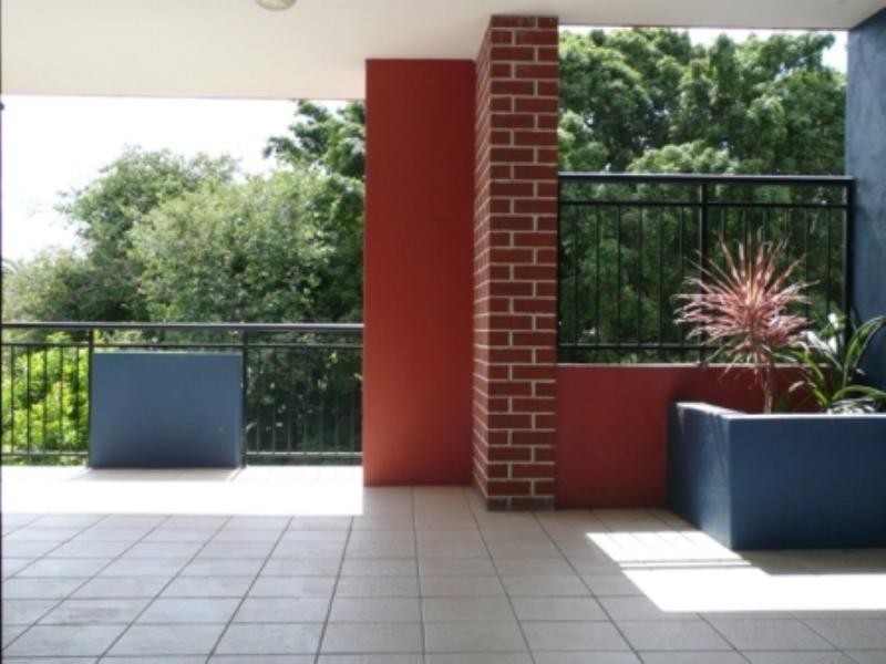 9/9 Newstead Avenue, Newstead QLD 4006