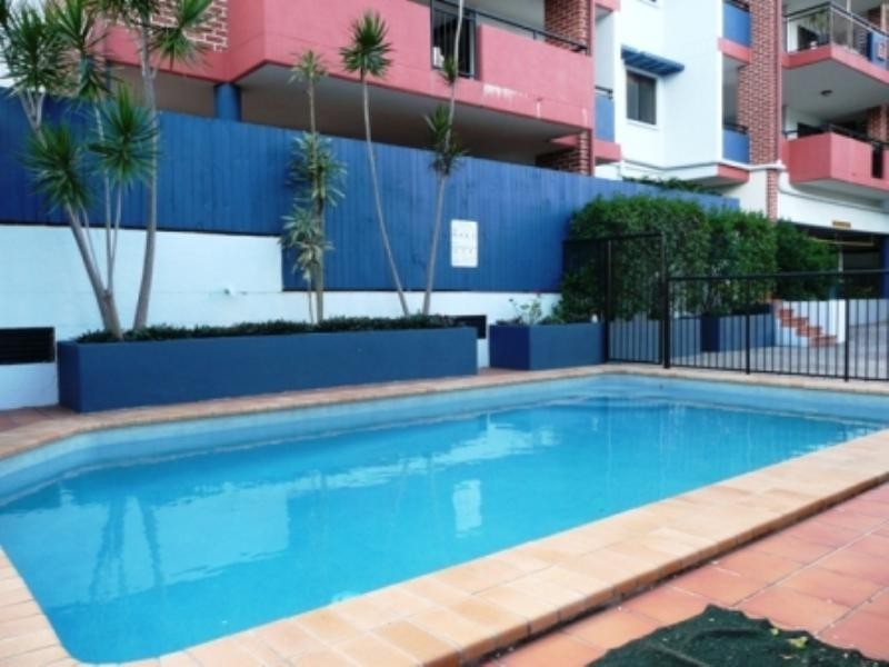 9/9 Newstead Avenue, Newstead QLD 4006