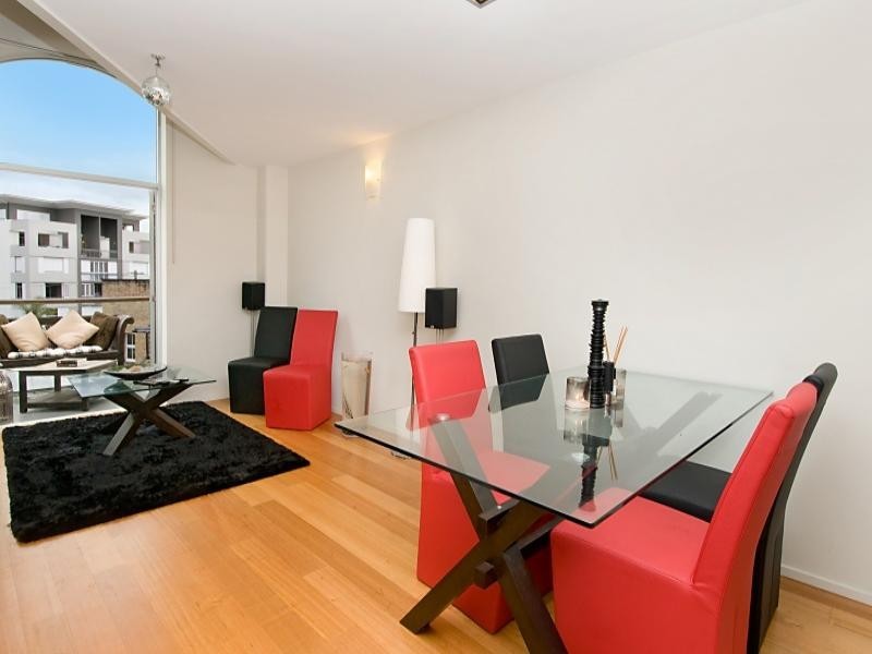 61/36 Vernon Terrace, Teneriffe QLD 4005