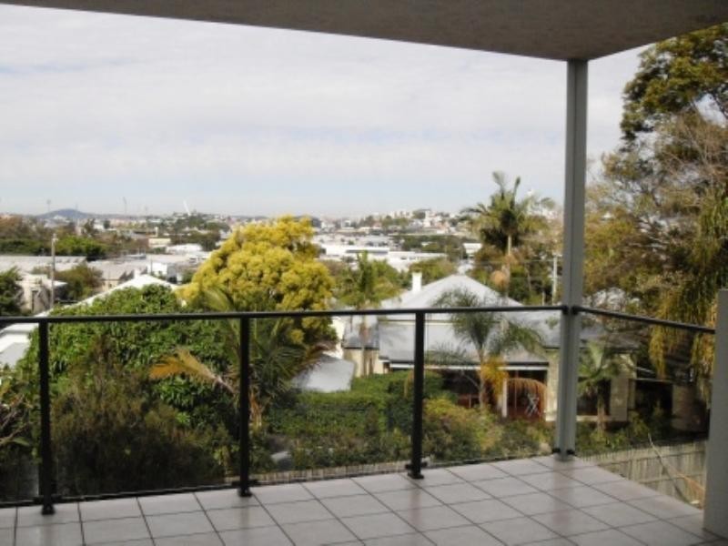 2/21 Little Street, Albion QLD 4010