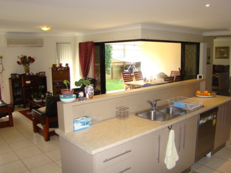 13 Daphne Place, Wakerley QLD 4154