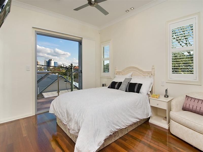 27 Grenier Street, Spring Hill QLD 4000