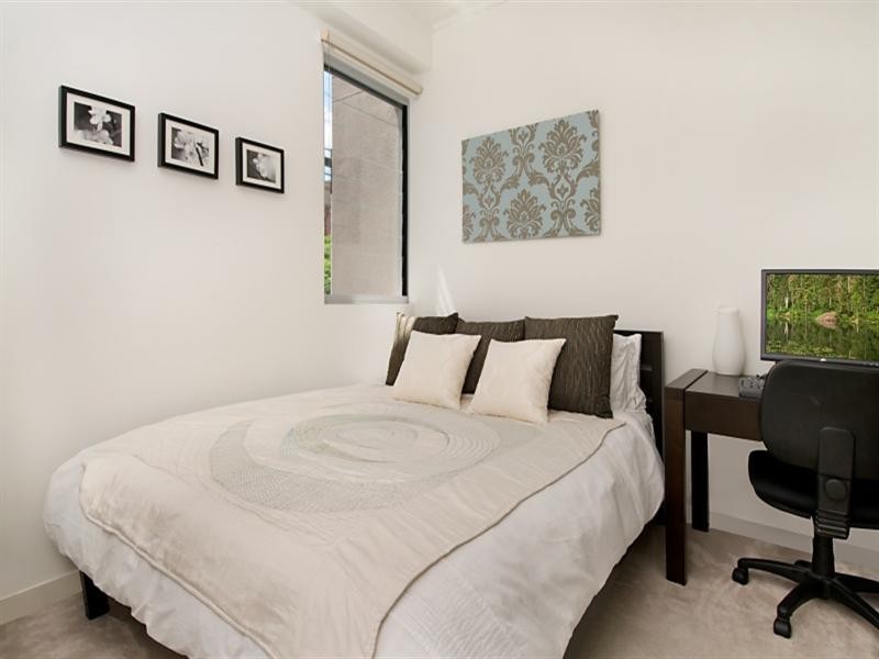 210/71 Beeston Street, Teneriffe QLD 4005