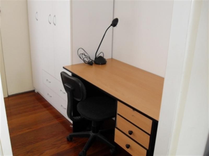 2/55 Shafston Avenue, Kangaroo Point QLD 4169