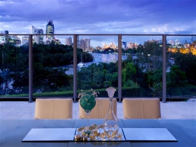 1/68 Lower River Terrace, Kangaroo Point QLD 4169