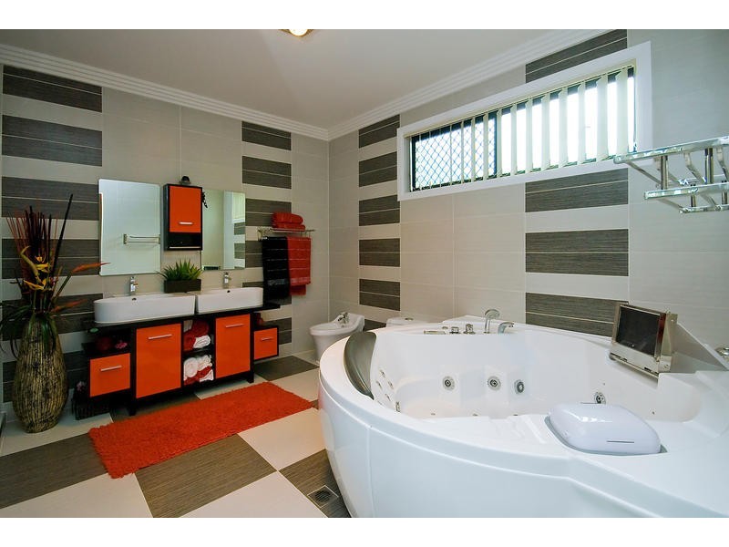 23 Tower Street, Springwood QLD 4127