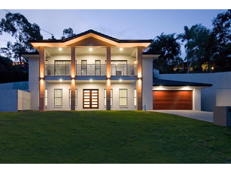 8 Trudy Crescent, Cornubia QLD 4130