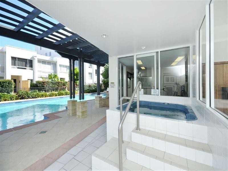 34/6 Merthyr Road, New Farm QLD 4005