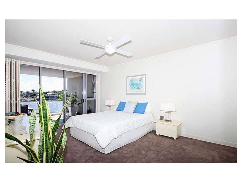 3312/30 Hollins Crescent, New Farm QLD 4005