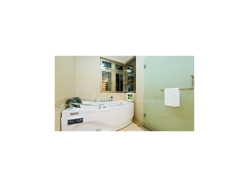 2/19 Harcourt Street, New Farm QLD 4005