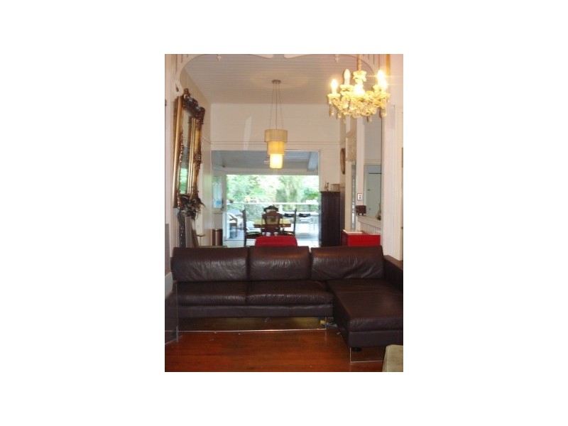 311 Harcourt Street, Newstead QLD 4006