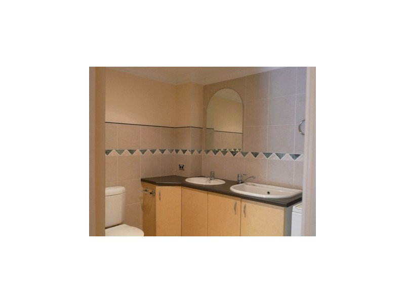 9/9 Newstead Avenue, Newstead QLD 4006