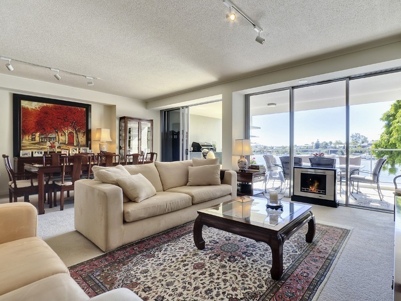 3323/30 Hollins Crescent, New Farm QLD 4005