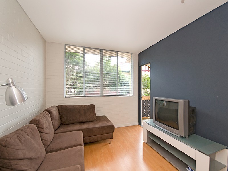 2/22 Norwood Street, Toowong QLD 4066