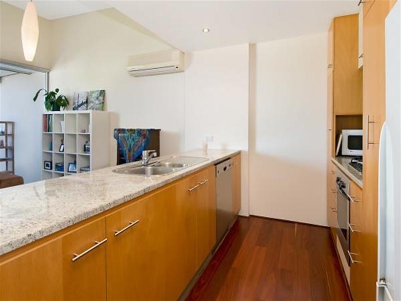 33/72 Kingsholme Street, Teneriffe QLD 4005