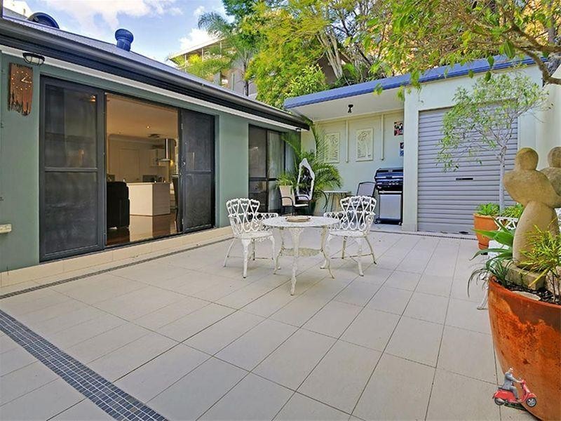 13 Bartley Street, Spring Hill QLD 4000