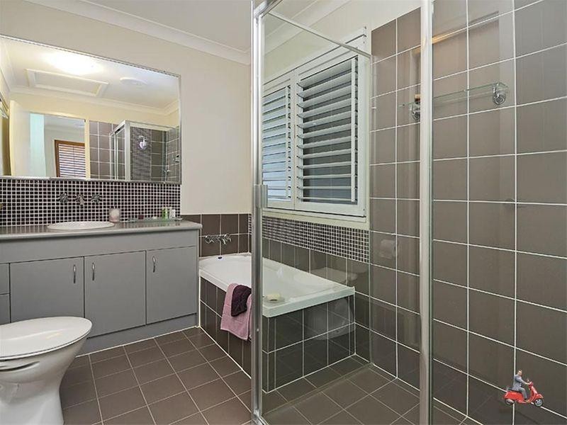 13 Bartley Street, Spring Hill QLD 4000