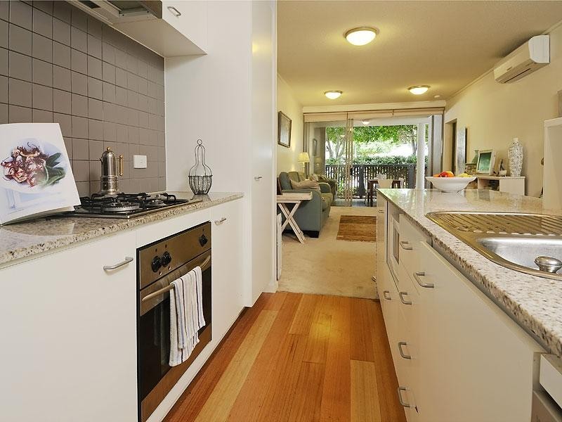 120/71 Beeston Street, Teneriffe QLD 4005