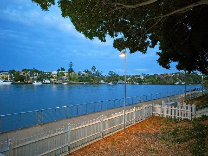 3231/30 Hollins Crescent, New Farm QLD 4005