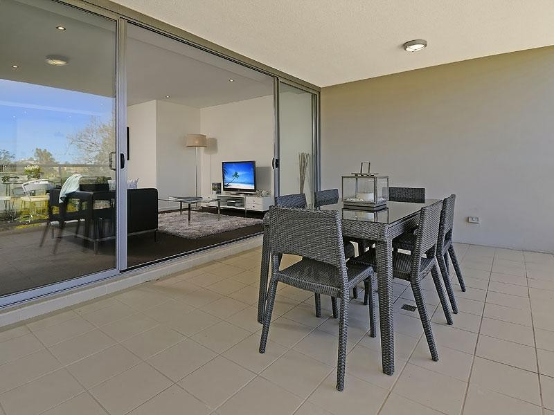 304/20 Paradise Street, Highgate Hill QLD 4101