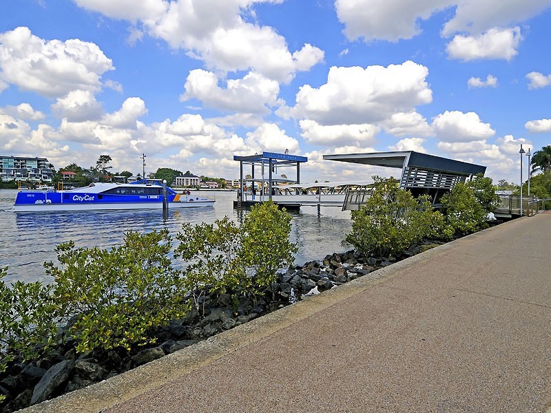 4/64 Moreton Street, New Farm QLD 4005