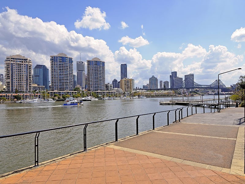 4/64 Moreton Street, New Farm QLD 4005