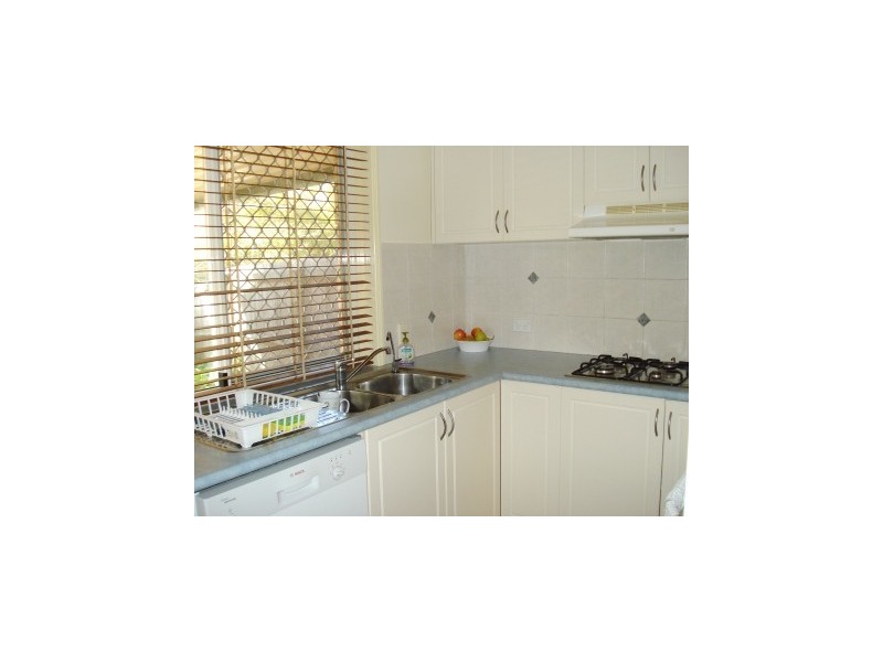 2/2 Flavelle Street, Carina QLD 4152