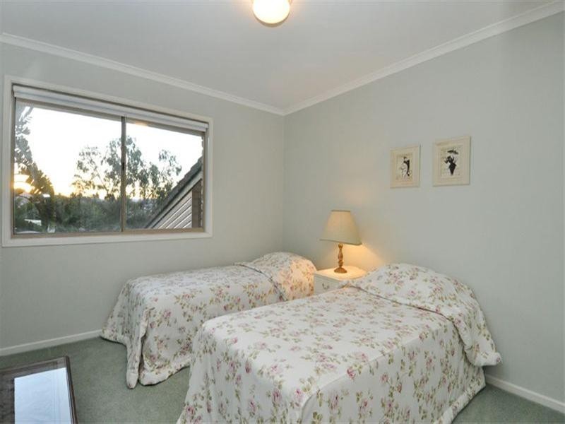 5 Lynell Street, Hamilton QLD 4007