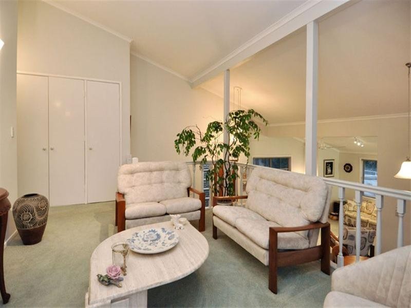 5 Lynell Street, Hamilton QLD 4007