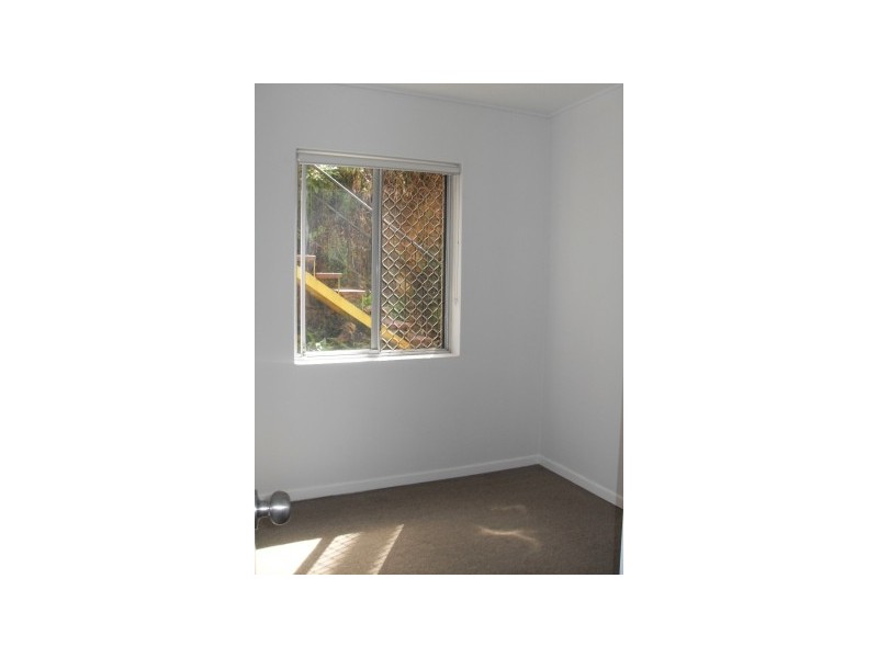 2/10 Dukinfield Street, Newstead QLD 4006