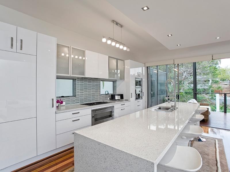 31 Pine Street, Hamilton QLD 4007