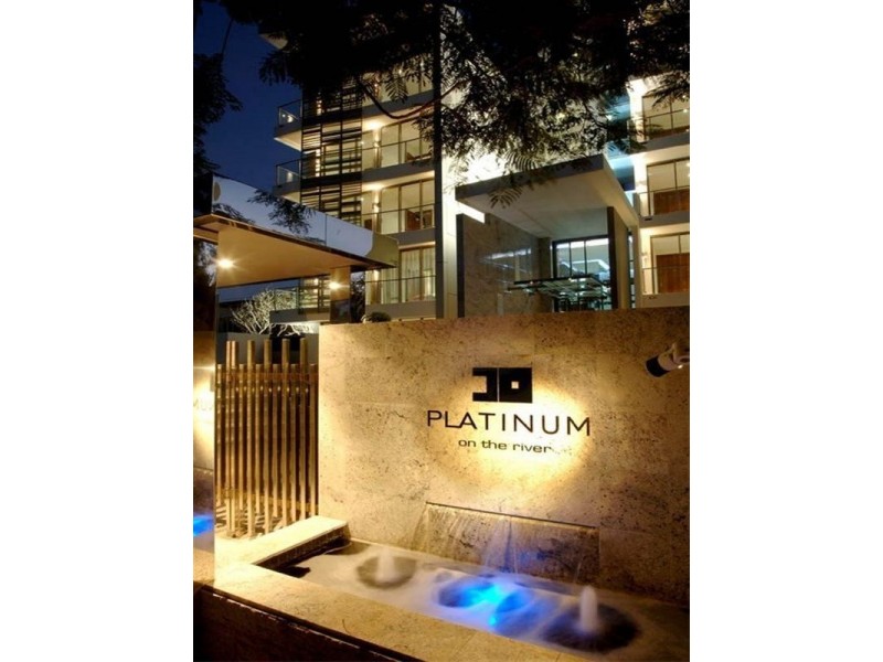 2/166 Oxlade Drive, New Farm QLD 4005