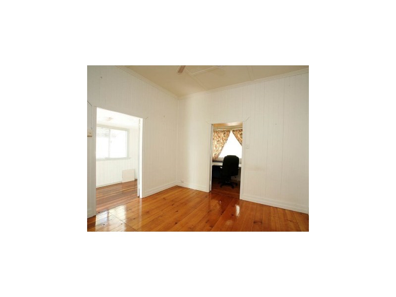 78 Gracemere Street, Newmarket QLD 4051