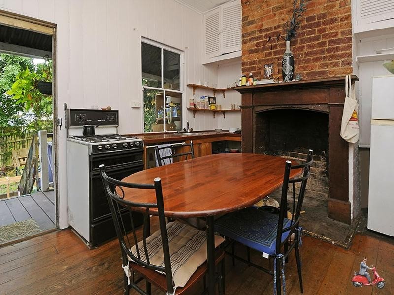 28 Hipwood Street, Spring Hill QLD 4000