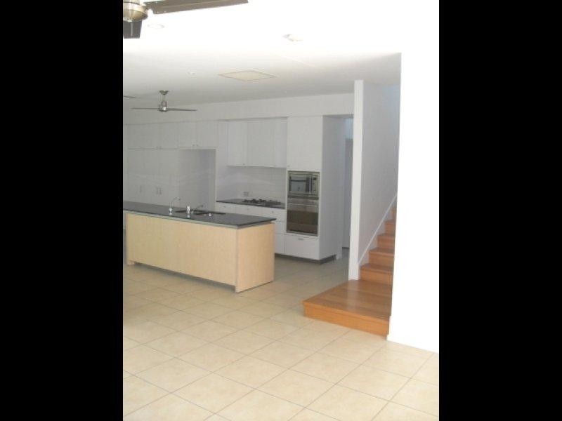 36 Refinery Parade, New Farm QLD 4005