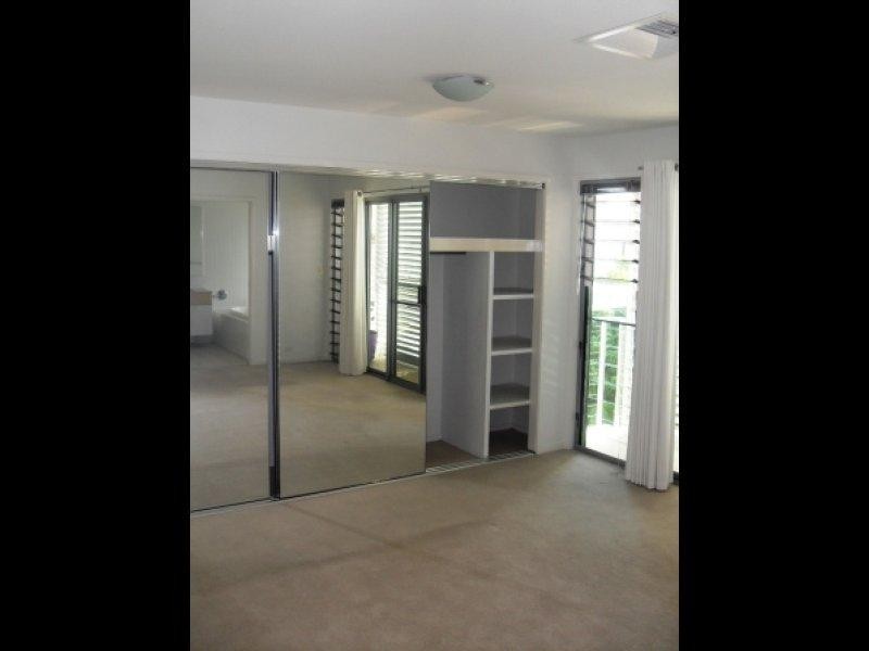 36 Refinery Parade, New Farm QLD 4005