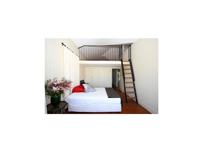 3 Hipwood Street, Spring Hill QLD 4000