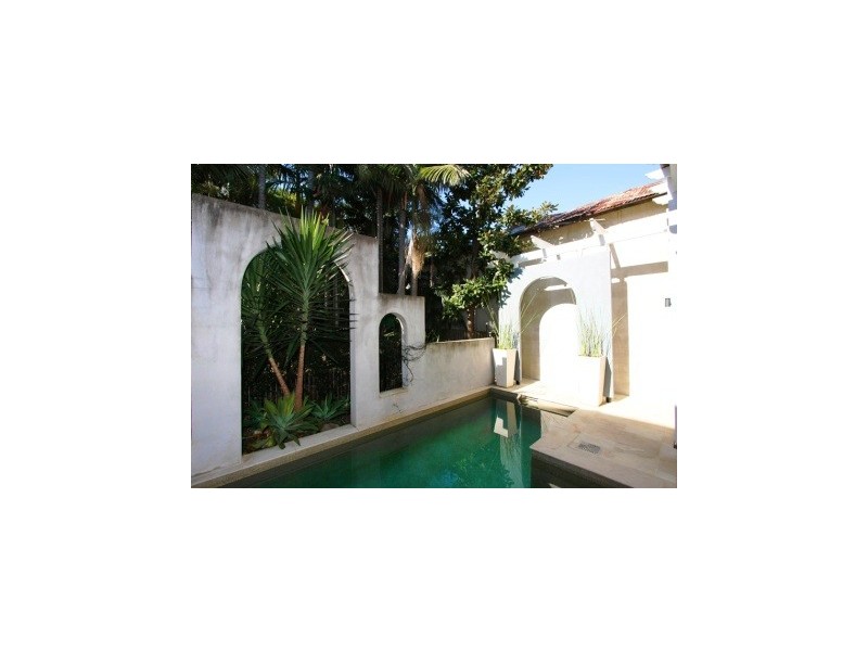 3 Hipwood Street, Spring Hill QLD 4000