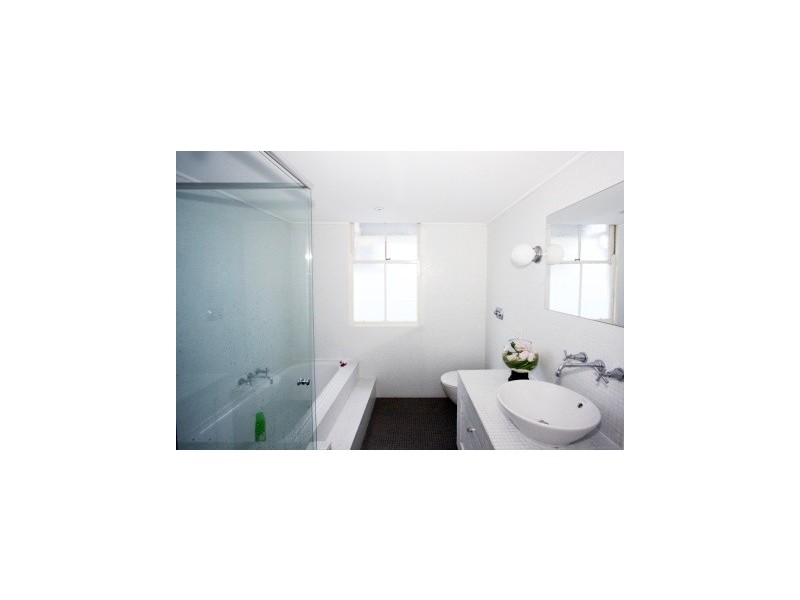 3 Hipwood Street, Spring Hill QLD 4000