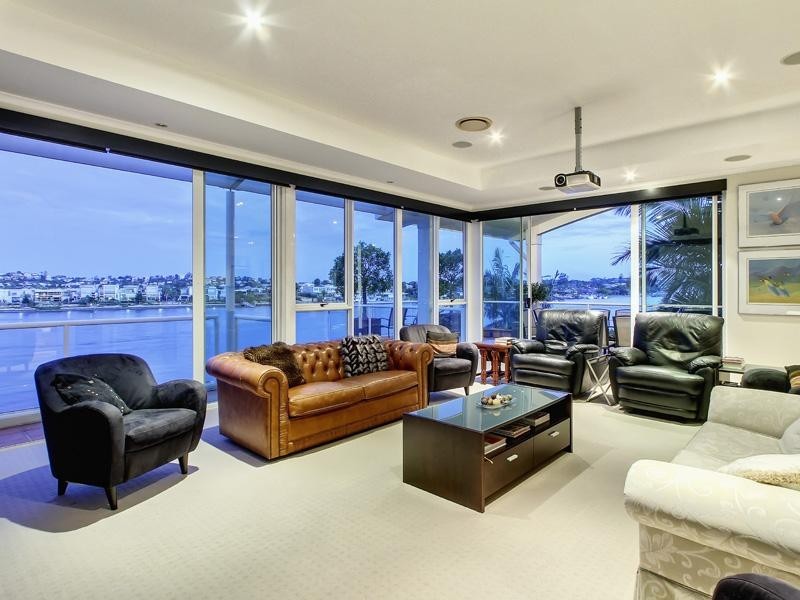 10/15 Vernon Terrace, Teneriffe QLD 4005