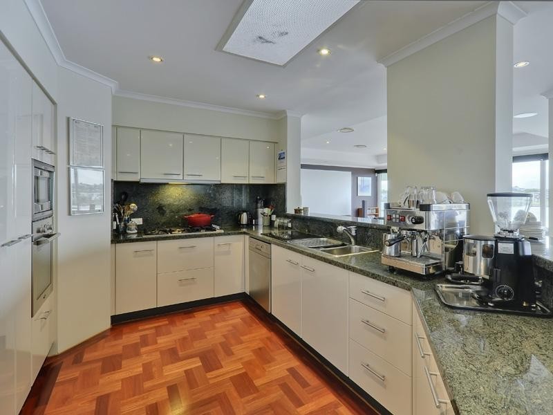 10/15 Vernon Terrace, Teneriffe QLD 4005