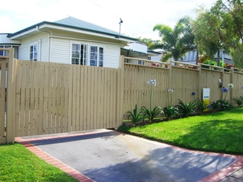 8 Hamilton Street, Gordon Park QLD 4031