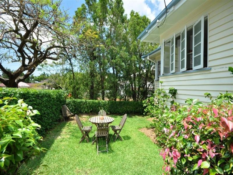 75 Manson Road, Hendra QLD 4011