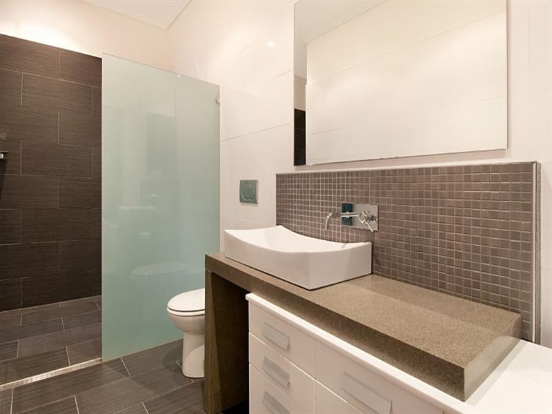 16 Mountjoy Street, Brisbane QLD 4000