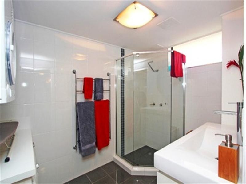 4/17 Llewellyn Street, New Farm QLD 4005